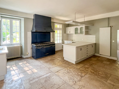French property for sale in Civray, Vienne - €735,000 - photo 5