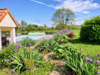Maison à vendre à Saint-Thomas-de-Conac, Charente-Maritime - 540.000 € - photo 3
