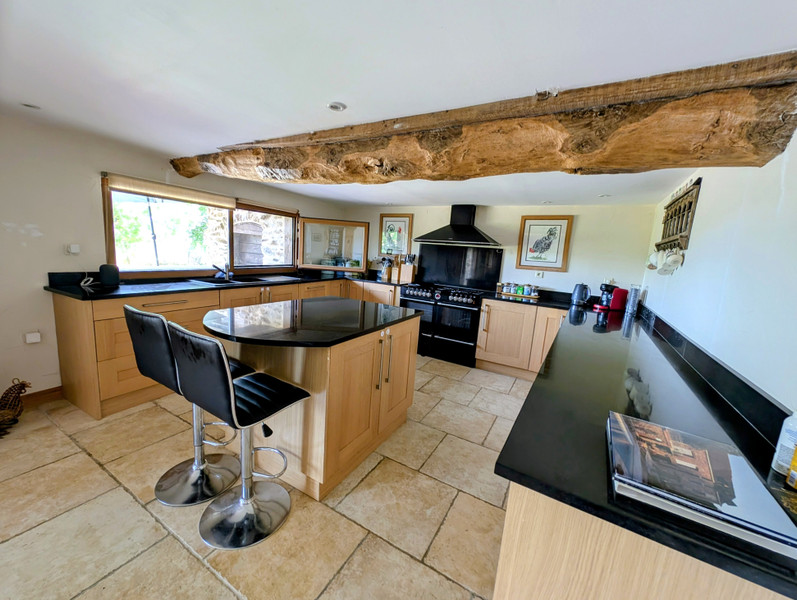 French property for sale in Pradinas, Aveyron - €399,000 - photo 2