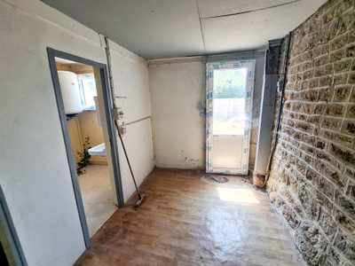 French property for sale in Larchamp, Mayenne - €63,600 - photo 5
