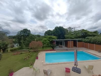 French property for sale in Coutras, Gironde - €795,000 - photo 1
