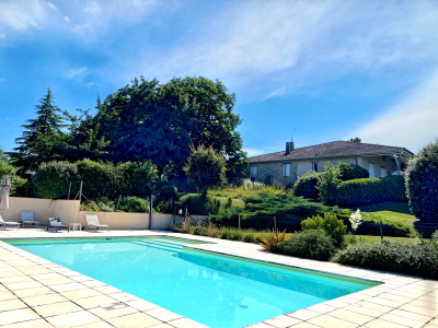 French property for sale in Lauzun, Lot-et-Garonne - €689,000 - photo 2