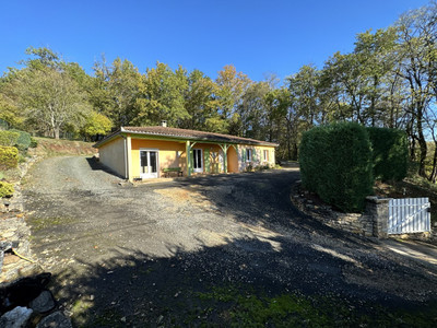 Maison à vendre à Saint-Pantaly-d'Excideuil, Dordogne, Aquitaine, avec Leggett Immobilier