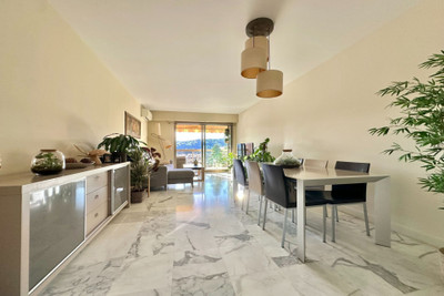 French property for sale in Nice, Alpes-Maritimes - €697,000 - photo 2