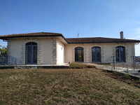 houses and homes for sale inBrugesGironde Aquitaine