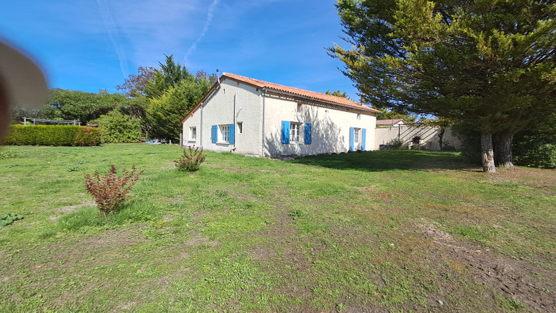 Propriété à vendre à Cherval, Dordogne - 148 500 €