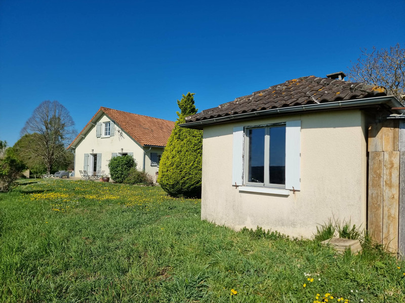 French property for sale in Varaignes, Dordogne - €311,000 - photo 2