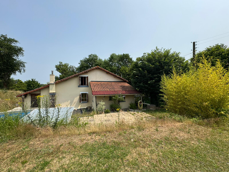 French property for sale in Chabanais, Charente - €178,200 - photo 3