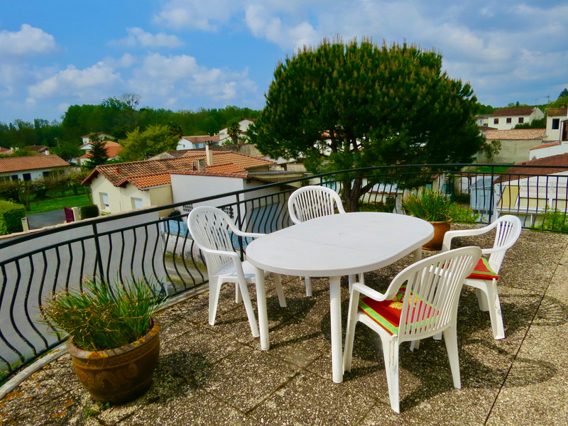 French property for sale in Saujon, Charente-Maritime - &#8364;130,800 - photo 4