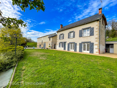Maison à vendre à Donzenac, Corrèze, Limousin, avec Leggett Immobilier