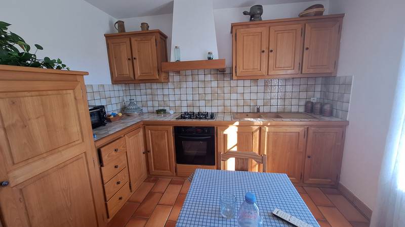French property for sale in Rustrel, Vaucluse - €301,768 - photo 2