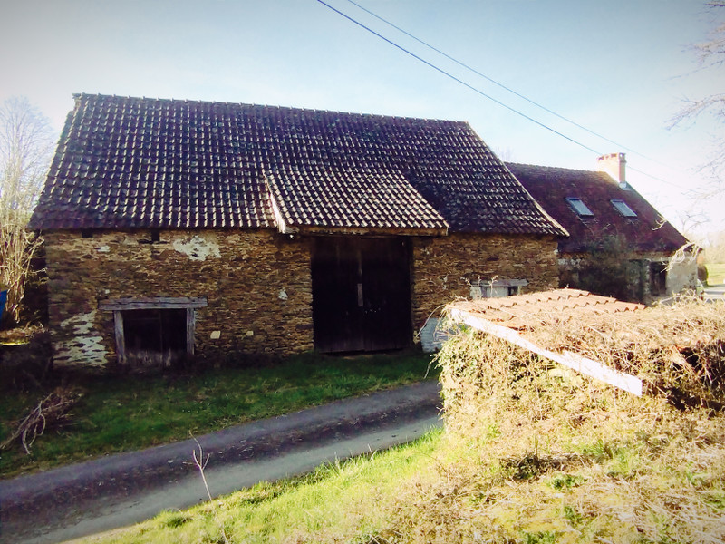 French property for sale in Chalais, Dordogne - €88,000 - photo 2
