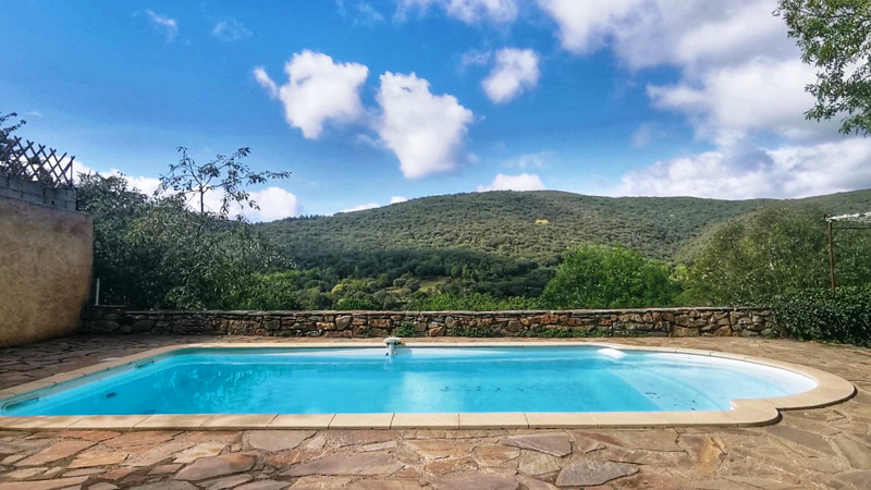 Maison à vendre à Ferrières-Poussarou, Hérault - 365.000 € - photo 1