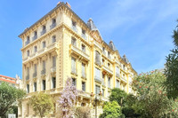Propriété à vendre à Nice, Alpes-Maritimes - 900 000 € - photo n°1