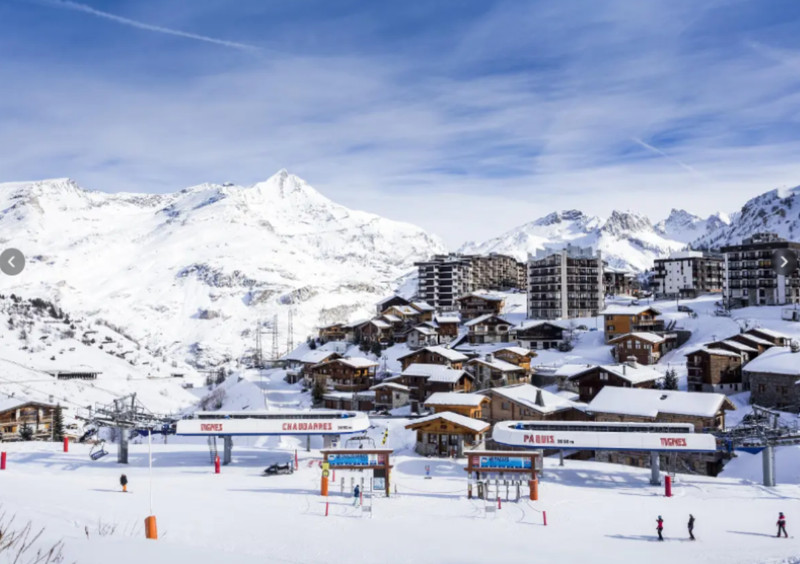 French property for sale in Tignes, Savoie - €1,695,000 - photo 0