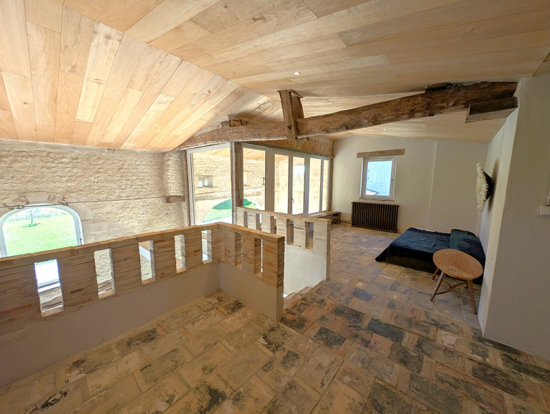 French property for sale in Vanzac, Charente-Maritime - €299,600 - photo 3