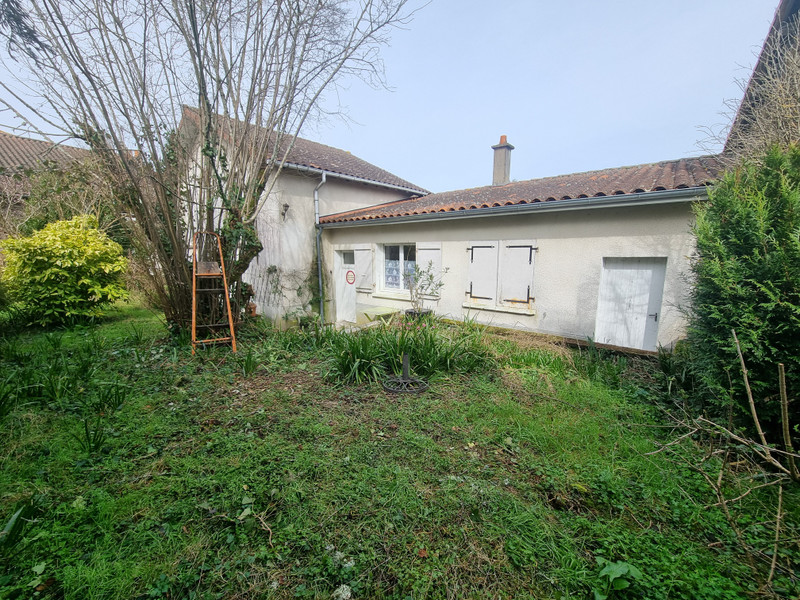 French property for sale in Chassenon, Charente - €77,000 - photo 8