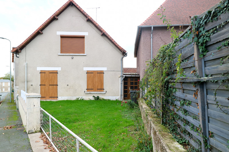 French property for sale in La Trimouille, Vienne - €61,600 - photo 8