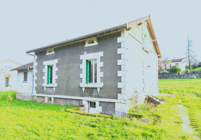Maison à vendre à La Rochebeaucourt-et-Argentine, Dordogne, Aquitaine, avec Leggett Immobilier
