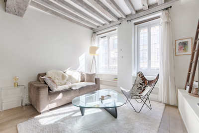 French property for sale in Paris, Paris - €745,000 - photo 2