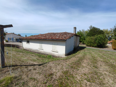 French property for sale in Berneuil, Charente - €415,000 - photo 7