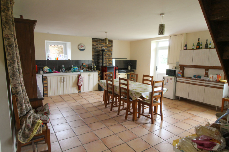 French property for sale in Saint-Sulpice-en-Pareds, Vendée - €182,500 - photo 3