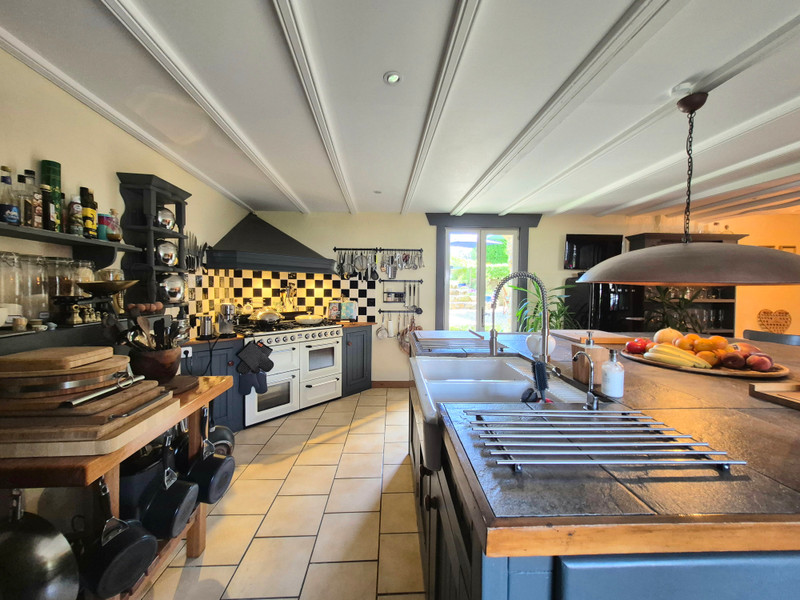 French property for sale in Saint-Servais, Côtes-d'Armor - €378,420 - photo 6