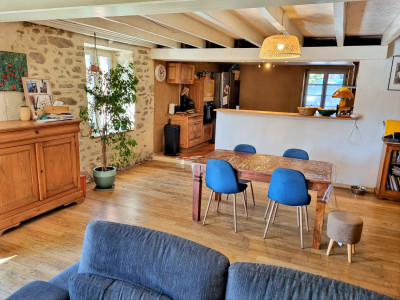 French property for sale in Montrol-Sénard, Haute-Vienne - €194,400 - photo 2