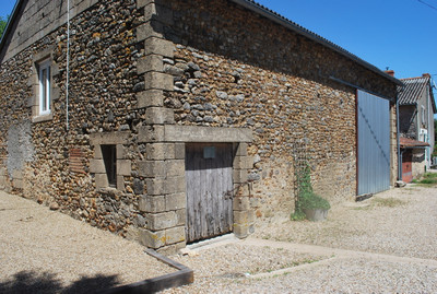 French property for sale in Lathus-Saint-Rémy, Vienne - €219,350 - photo 8