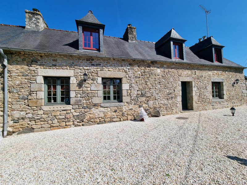 Maison à vendre à Lanrodec, Côtes-d'Armor - 247.000 € - photo 1