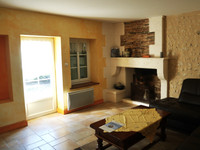 Maison à vendre à Montmoreau, Charente - 195 652 € - photo 2