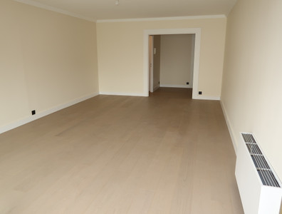 French property for sale in Nice, Alpes-Maritimes - €650,000 - photo 3