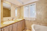 Propriété à vendre à Apt, Vaucluse - 366 000 € - photo n°8