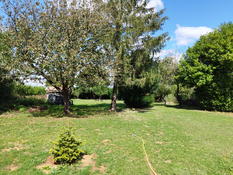 French property for sale in Saint-Saviol, Vienne - €288,900 - photo 2