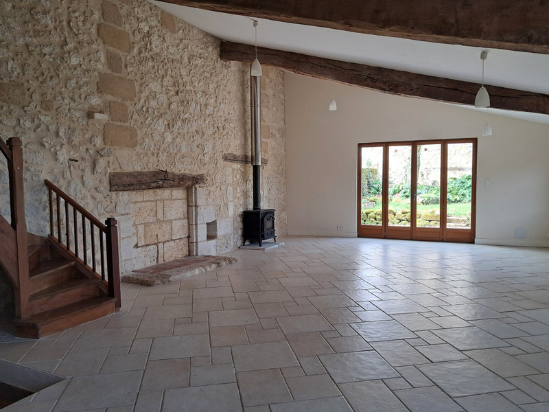 French property for sale in Saint-Romain-la-Virvée, Gironde - €299,600 - photo 9