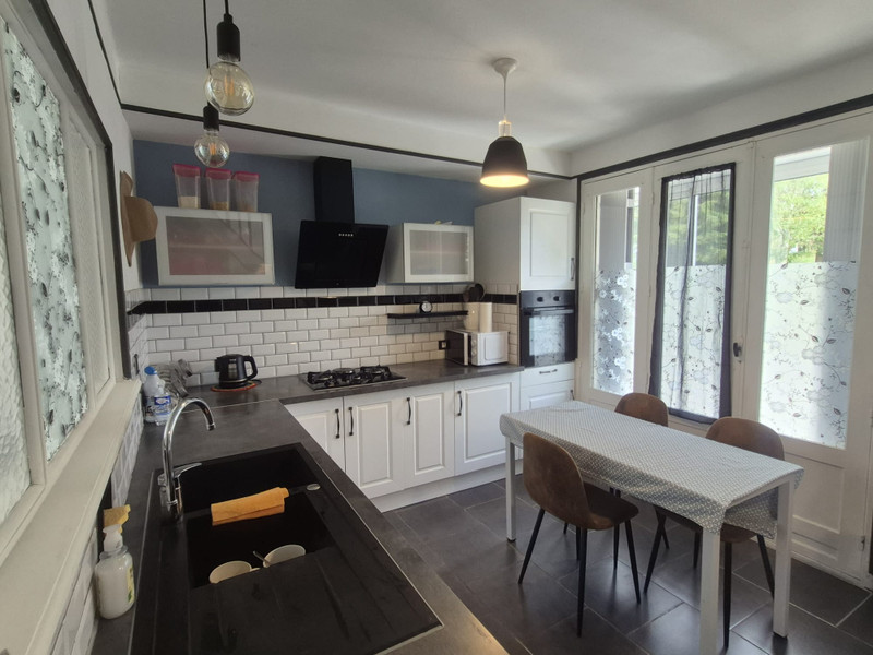 French property for sale in Callac, Côtes-d'Armor - €125,350 - photo 4