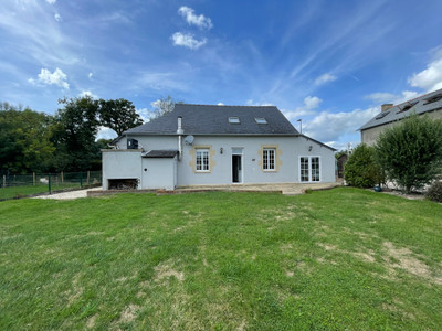 French property for sale in Plouguenast-Langast, Côtes-d'Armor - €240,750 - photo 1
