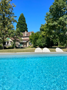 French property for sale in Thiviers, Dordogne - €599,900 - photo 2