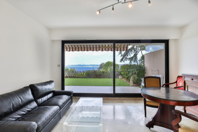 French property for sale in Nice, Alpes-Maritimes - €750,000 - photo 3