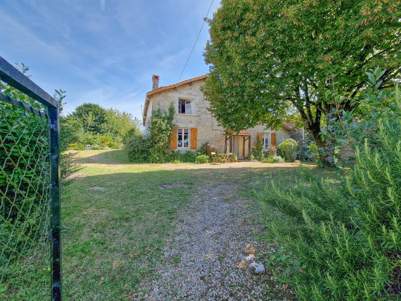 French property for sale in Fontenille, Charente - €272,850 - photo 6