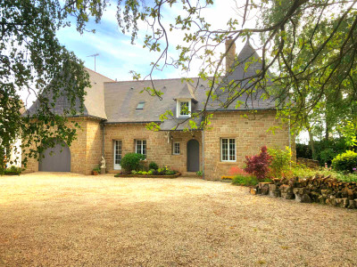 Maison à vendre à Gorron, Mayenne, Pays de la Loire, avec Leggett Immobilier