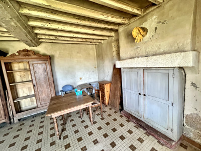 French property for sale in Saint-Léonard-des-Bois, Sarthe - €100,000 - photo 4
