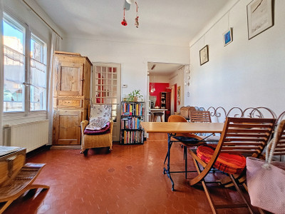 French property for sale in Avignon, Vaucluse - €250,000 - photo 3