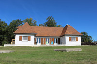 houses and homes for sale inMareuil en PérigordDordogne Aquitaine