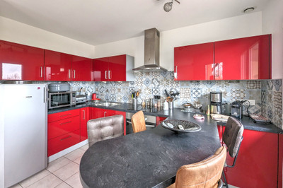 French property for sale in Aix-les-Bains, Savoie - €477,000 - photo 2