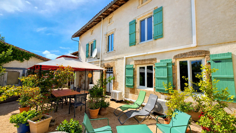 French property for sale in Les Salles-Lavauguyon, Haute-Vienne - €249,999 - photo 9