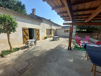 Maison à vendre à Vouzan, Charente - 265.000 € - photo 3
