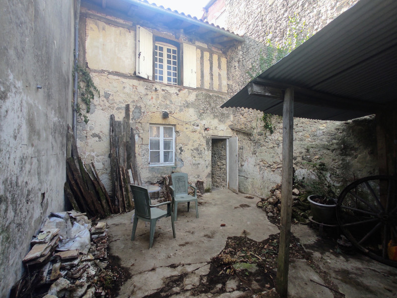 French property for sale in Casteljaloux, Lot-et-Garonne - photo 2