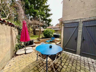 Maison à vendre à Feurs, Loire, Rhône-Alpes, avec Leggett Immobilier