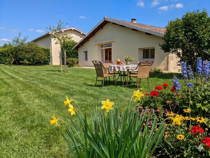 French property for sale in Cours-les-Bains, Gironde - €340,000 - photo 0